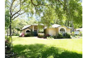 1226 DEER LAKE CIRCLE, APOPKA, FL 32712 Sold 05/06/25