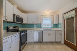 1504 MANOR DRIVE, DAYTONA BEACH, FL 32114 Sold 04/02/25