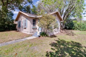 201 CENTRAL AVENUE, ORANGE CITY, FL 32763 Sold 06/20/25