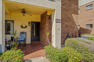 542 BELLTOWER AVENUE, DELTONA, FL 32725 Sold 05/01/25