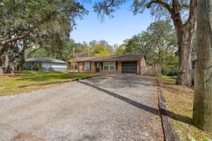 637 PRATT STREET, DELAND, FL 32720 Sold 04/23/25