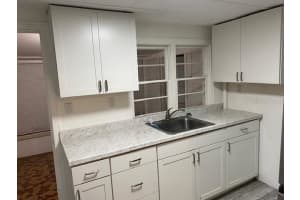 333 8TH STREET, DAYTONA BEACH, FL 32117 Sold 10/31/25