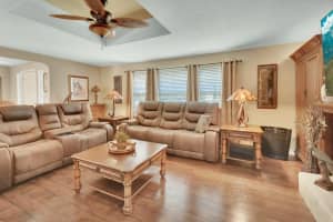 435 OAK AVENUE, ORANGE CITY, FL 32763 Sold 04/30/25