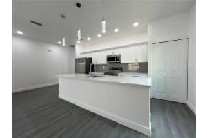 951 REDWOOD STREET, DAYTONA BEACH, FL 32117 Sold 05/19/25