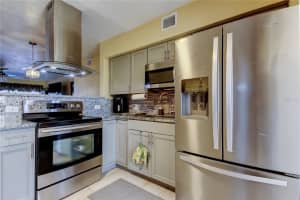 5820 43RD TERRACE, ST PETERSBURG, FL 33709 - MLS#MFRV4941459