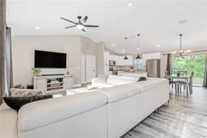 815 CHARLES AVENUE, ORANGE CITY, FL 32763 Sold 07/23/25