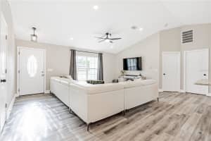 815 CHARLES AVENUE, ORANGE CITY, FL 32763 Sold 07/23/25