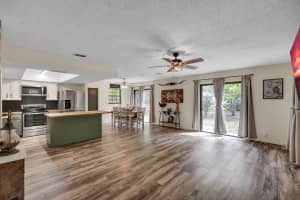 380 LAWTON AVENUE, ORANGE CITY, FL 32763 Sold 05/01/25