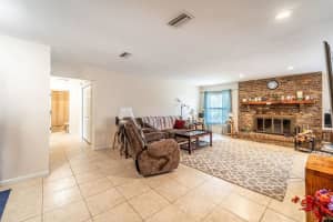 2309 6TH AVENUE, DELAND, FL 32724 Sold 05/19/25