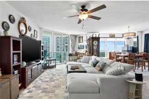 241 RIVERSIDE DRIVE, DAYTONA BEACH, FL 32117 - MLS#MFRV4941969