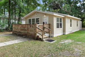 211 S Delaware Ave, DELAND