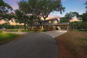 800 HIDDEN OAKS LANE, OAK HILL, FL 32759 - MLS#MFRV4942130