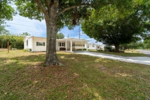 44 FLORENCE BOULEVARD, DEBARY, FL 32713 Sold 09/11/25