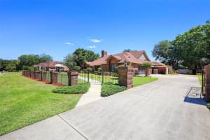 585 SUMMERHAVEN DRIVE, DEBARY, FL 32713 Sold 05/23/25