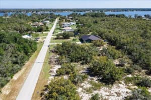 MLS# MFRV4942216, Lake Placid, Florida 33852
