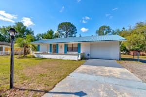 2214 Danforth Ave, DELTONA