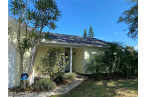 933 CADILLAC DRIVE, PALM BAY, FL 32905 Sold 06/30/25