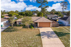 3107 Mapleshade St, DELTONA