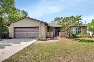 953 Tulip St, DELTONA