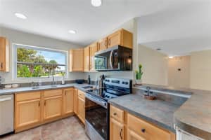 556 BEACH STREET, ORMOND BEACH, FL 32174 Sold 08/21/25
