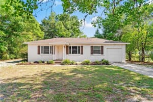 31 Lake Dr, DEBARY