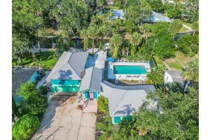 61 E Bayshore Dr, PORT ORANGE