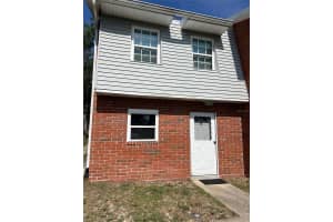 621 W Indiana Ave #13, DELAND
