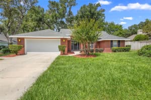 802 Royal Oak Ct, DELAND