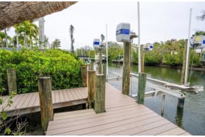 5169 OXFORD DRIVE, SARASOTA, FL 34242 - MLS#MFRV4943078