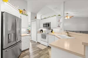 3132 MANGO TREE DRIVE, EDGEWATER, FL 32141 Sold 08/13/25