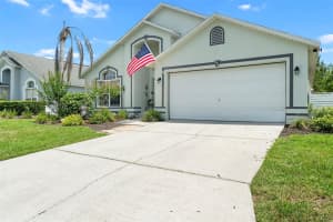 824 CASTERTON CIRCLE, DAVENPORT, FL 33897 Sold 10/20/25