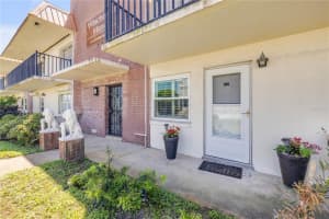 10 LYNNHURST DRIVE, ORMOND BEACH, FL 32176 Sold 08/18/25