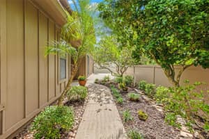 8 RISING MOON TRAIL, ORMOND BEACH, FL 32174 - MLS#MFRV4943245