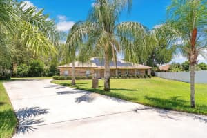 519 DONALDSON DRIVE, DEBARY, FL 32713 Sold 07/16/25