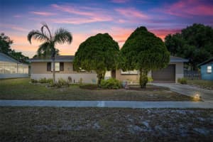 2468 Kimberly Dr, DELTONA