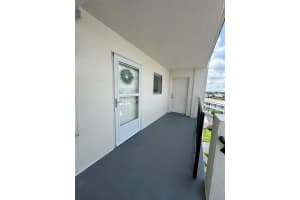 2860 OCEAN SHORE BOULEVARD, ORMOND BEACH, FL 32176 Sold 07/25/25