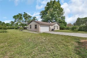 28045 POINSETTIA AVENUE, PAISLEY, FL 32767 - MLS#MFRV4943491
