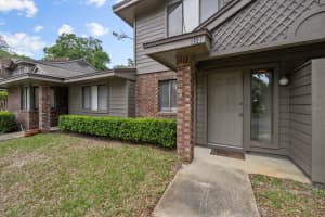 1909 UNIVERSITY BOULEVARD, JACKSONVILLE, FL 32216 Sold 10/28/25