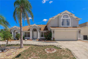 437 Grand Reserve Dr, DAVENPORT