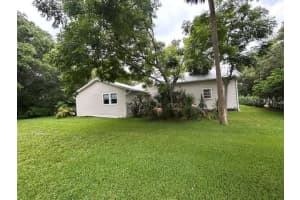 128 LAKEVIEW DRIVE, LAKE HELEN, FL 32744 - MLS#MFRV4943544