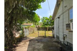 112 NEW HAMPSHIRE STREET, EDGEWATER, FL 32132 Sold 08/28/25