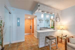 313 ATLANTIC AVENUE, DAYTONA BEACH, FL 32118 Sold 08/29/25