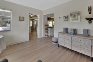 40 CARNATION LANE, DEBARY, FL 32713 Sold 09/09/25
