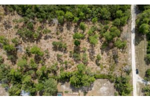 3255 RED FOX DRIVE, DELTONA, FL 32725 - MLS#MFRV4943637