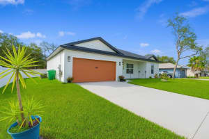 2464 NEWMARK DR, DELTONA, FL 32738 - MLS#MFRV4943647