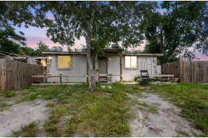 31605 Skyline Dr, DELAND