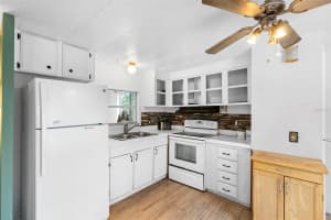 31605 SKYLINE DRIVE, DELAND, FL 32720 Sold 09/19/25