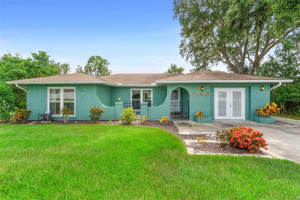 1985 Monterey Dr, DELTONA