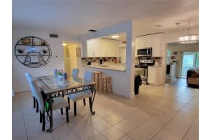 906 E WISCONSIN #Ave, DELAND, FL 32724 - MLS#MFRV4943721