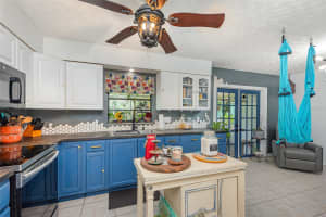 370 WISCONSIN AVENUE, ORANGE CITY, FL 32763 - MLS#MFRV4943774